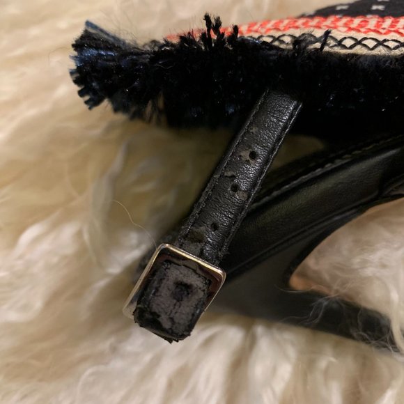 Topshop Patterned Sandal with Trimmed Edges - Picture 9 of 10